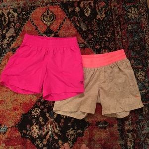 NWOT Mountain hardware active waterproof shorts